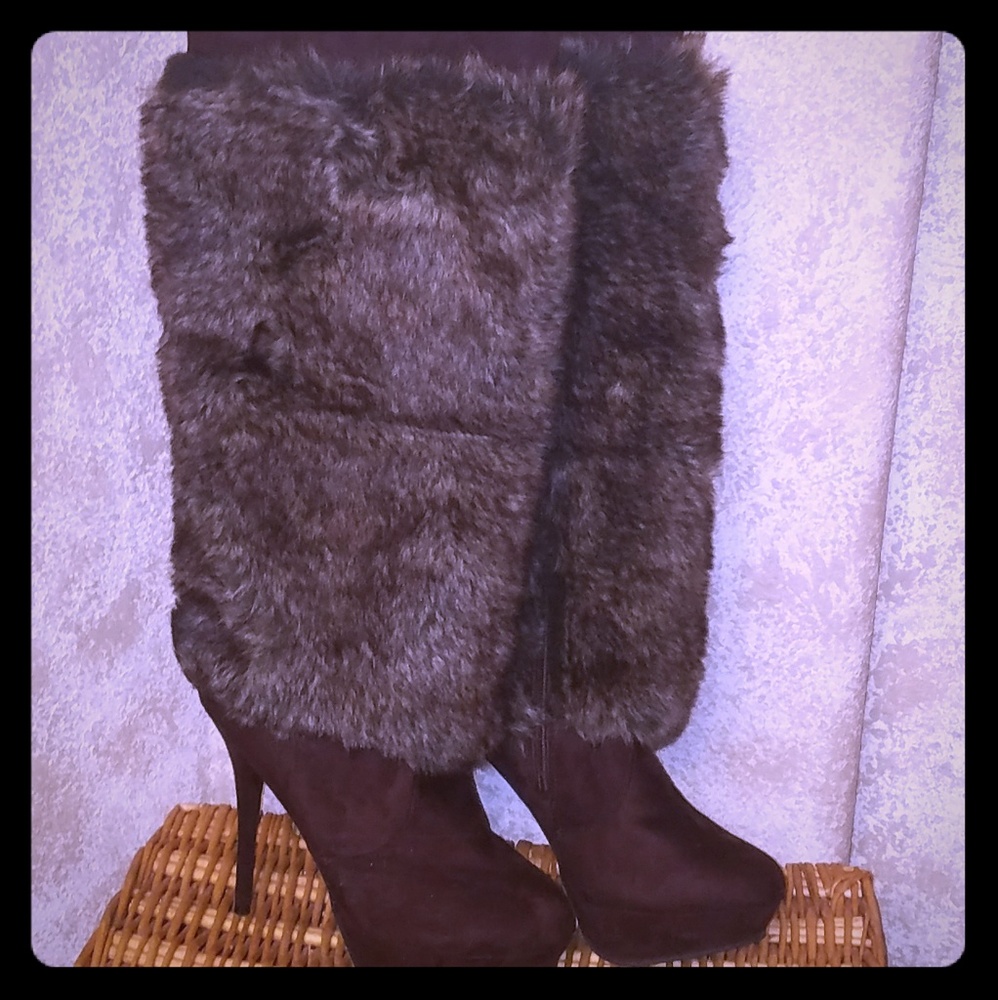 Faux fur boots